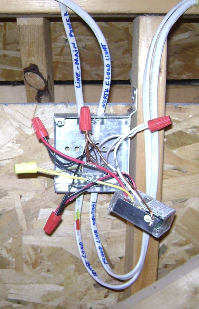 Floodlight and In-LineLinc Wiring