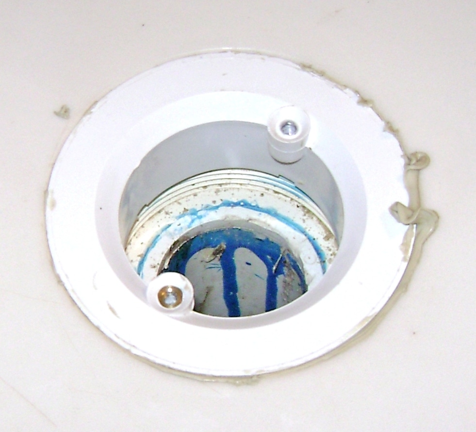 Shower Drain Install: Plumbers Putty Squeeze Out