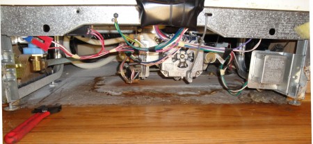 Troubleshooting a Dishwasher That Won't Drain Completely