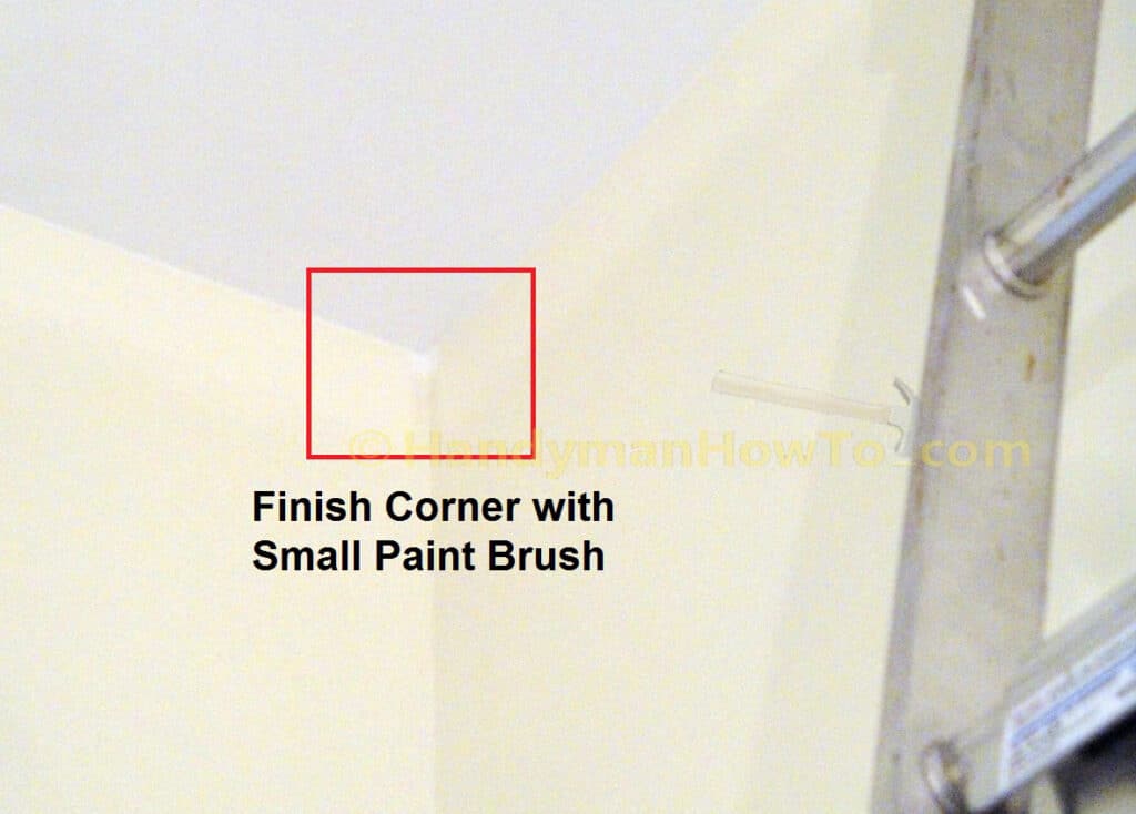 3-Way Corner Touch-Up with a Paint Brush