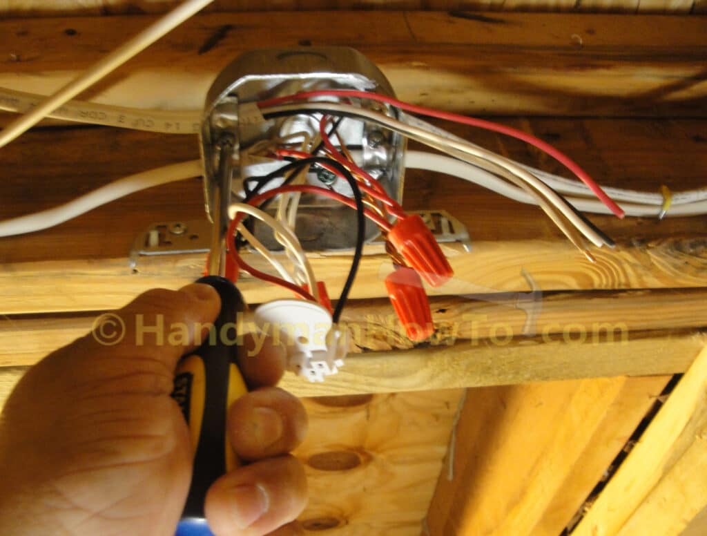 Smoke Alarm Wiring: Octagon Junction Box Cable Clamp