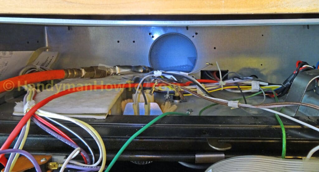 Built-In Oven Fan Repair: Clean the Fan Screen
